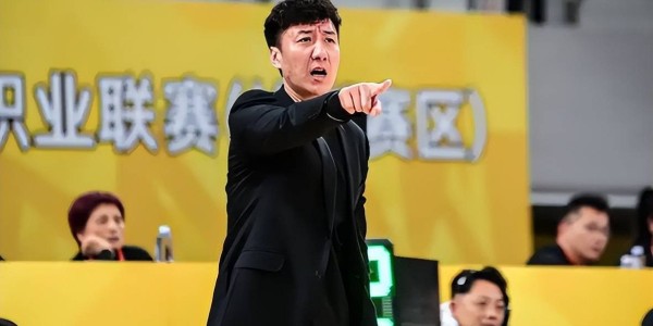PP电子官网-疯狂一夜！一场比赛7技犯，深圳击溃山西，前CBA冠军惨遭18连败