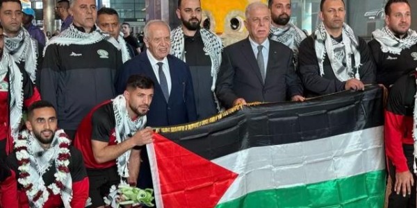 PP电子官网-【亚洲杯倒计时8天】7队抵达多哈 10队扎堆阿联酋