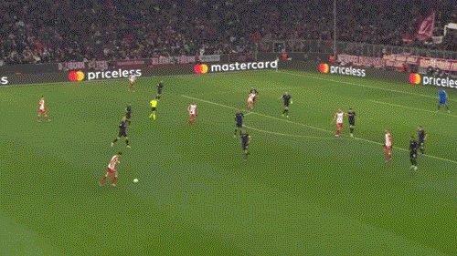 1701353259650025641.gif 穆勒.gif