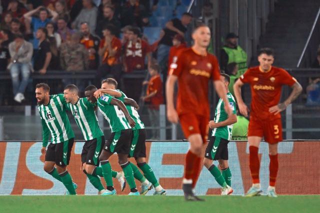 1665097580856064719.jpg FeanD_oagAAVNcY.jpg